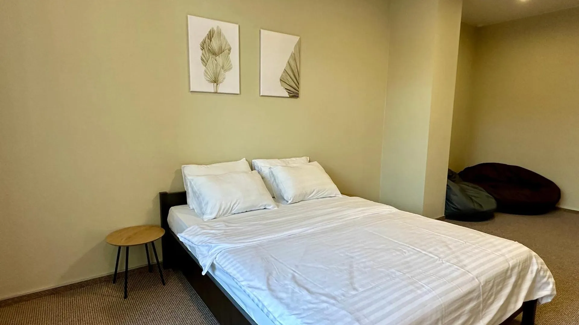 4Room Hostel Kyiv Ukraine