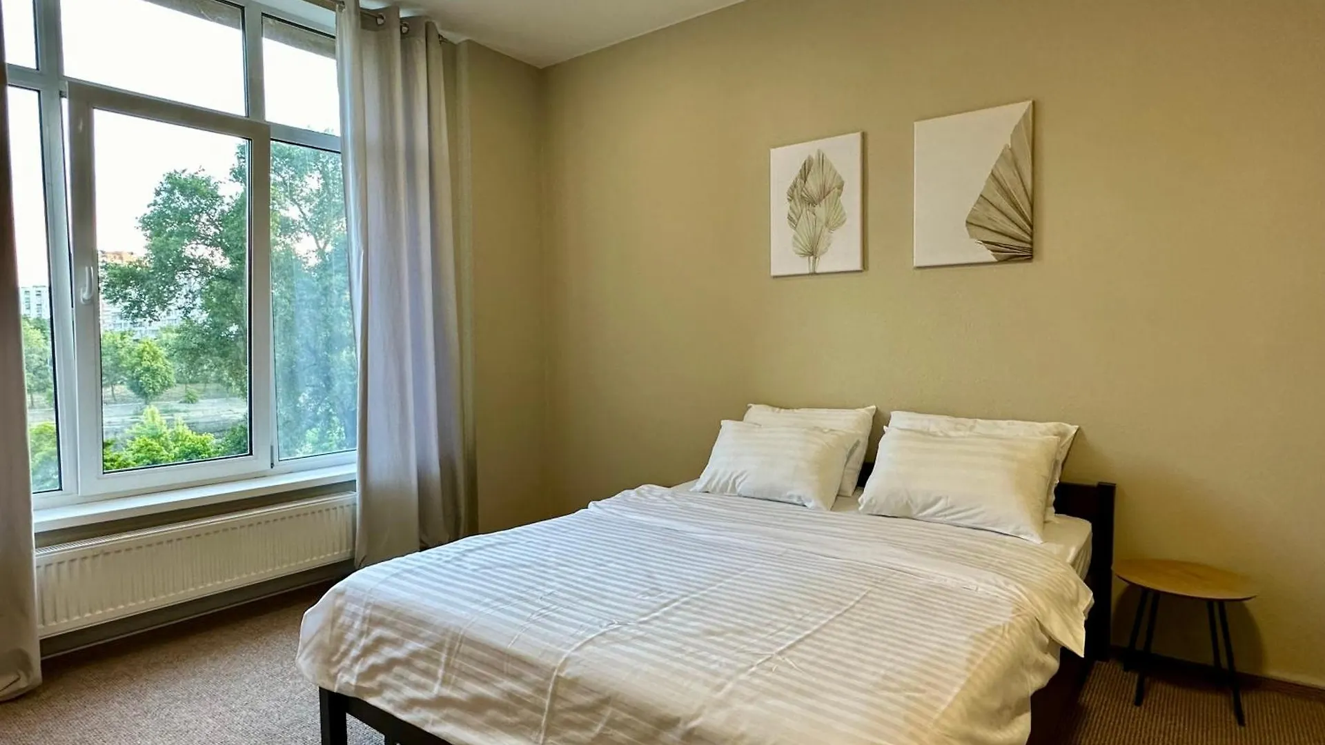 4Room Hostel Kyiv Apartment