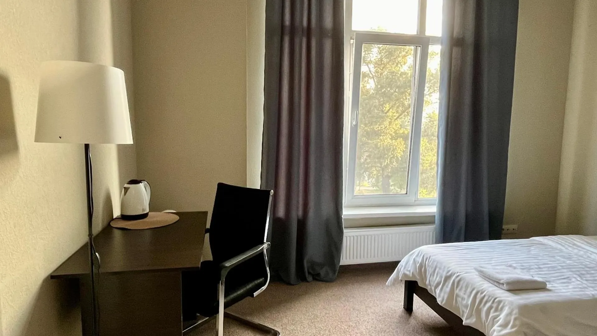 4Room Hostel Kyiv Apartment